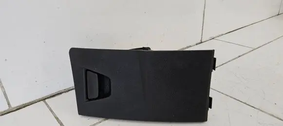 Ford Focus Glove box C88RA T00L3180
