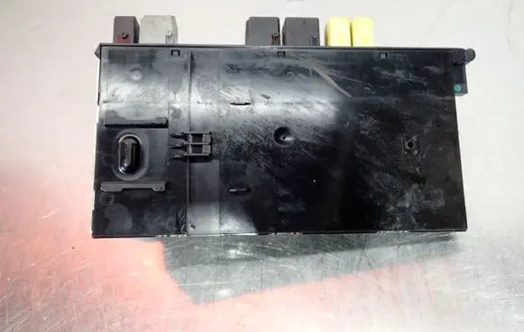 Mercedes-Benz C W203 Fuse box set 2035451801