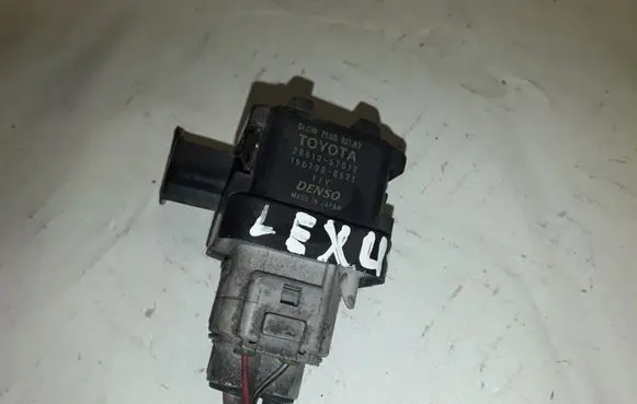 Lexus IS 220D-250-350 Glow plug pre-heat relay 2860126020 1567003540
