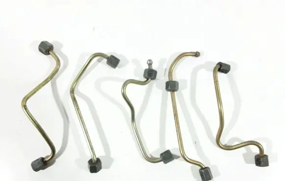 Mazda 2 Fuel injector supply line/pipe 