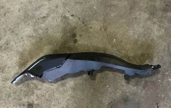 BMW 7 F01 F02 F03 F04 (A) pillar trim 9112885