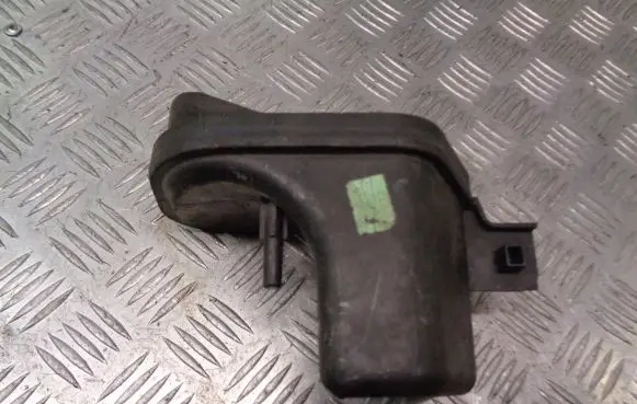 Nissan Primera Intake resonator 