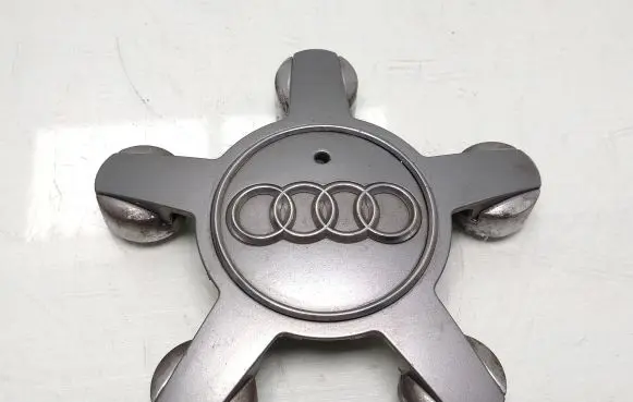 Audi A6 S6 C6 4F Original wheel cap 4F0601165N