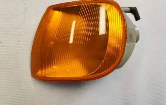 Volkswagen Polo III 6N 6N2 6NF Front indicator light 6N0953049B