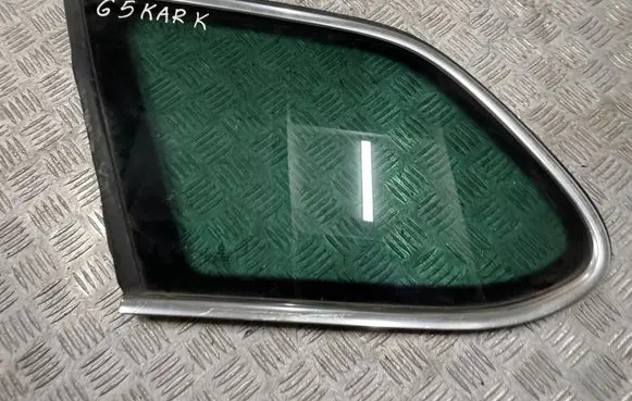 Volkswagen Golf VI Rear side window 1K9845297D