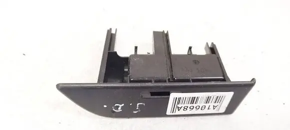 Volkswagen PASSAT B6 Car ashtray 