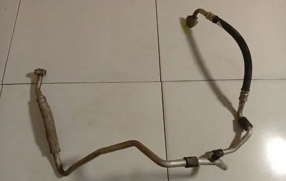 Skoda Octavia Mk2 (1Z) Air conditioning (A/C) pipe/hose 1K0820743