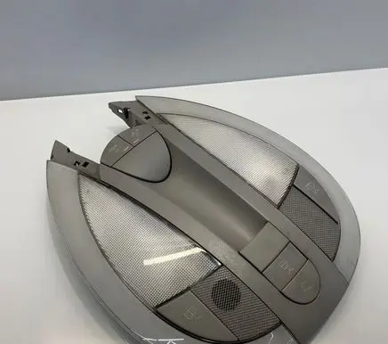 Mercedes-Benz CLS C219 Front seat light A2198201201 2JM00885261 0027645710