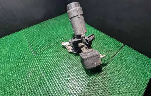 Audi A3 S3 8L Oil filter mounting bracket 038115389B