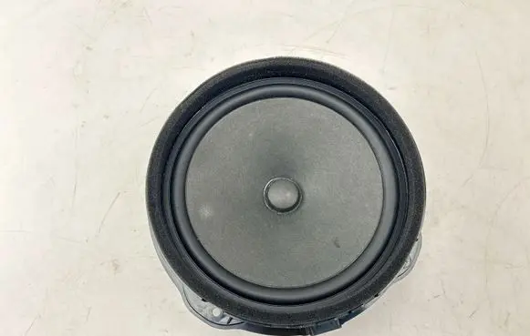 Audi A3 S3 8V Front door speaker 8V0035415D