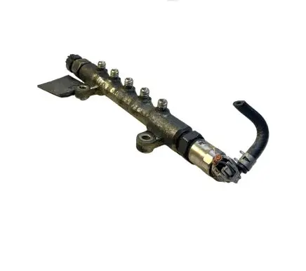 Toyota Avensis T250 Fuel main line pipe