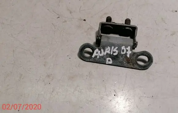 Toyota Auris 150 Tailgate/trunk/boot hinge