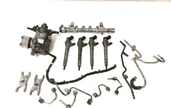 Volkswagen Tiguan Fuel injection system set 03L130755AC