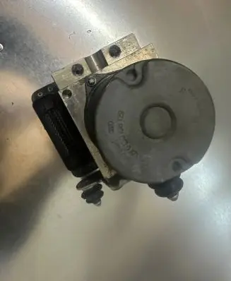 Audi A6 S6 C7 4G ABS Pump 4G0907379J