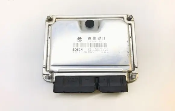 Volkswagen Polo Engine control unit/module 038906019LB 0281011206 1039S02918