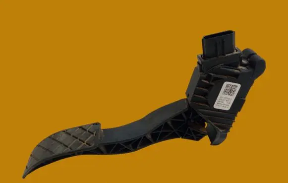 Skoda Superb B8 (3V) Accelerator throttle pedal 5Q1723503H