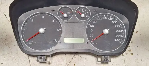 Ford Focus C-MAX Speedometer (instrument cluster) 3M5F10A855A 44ZU267 AU6620A