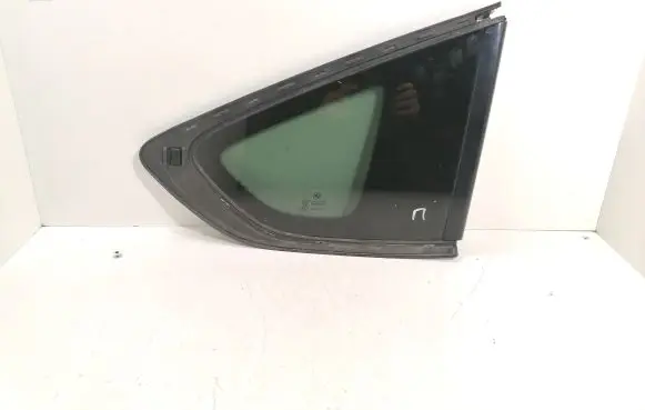 BMW 5 GT F07 Rear side window
