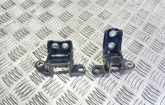 Honda CR-V Rear door hinge set 