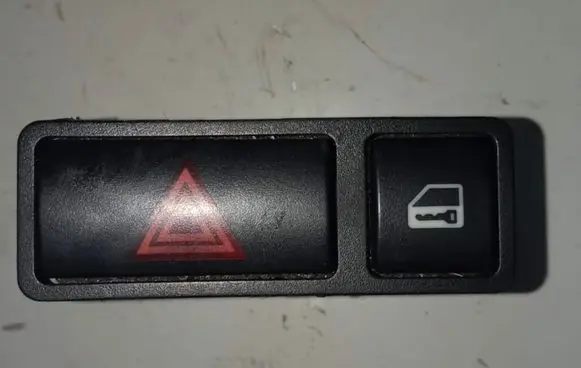 BMW X5 E53 Hazard light switch 61318368920 61318358920