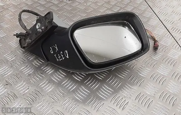 Front door electric wing mirror