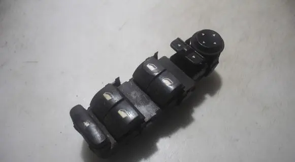 Peugeot 407 Electric window control switch