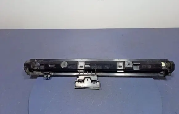 Front sill (body part)