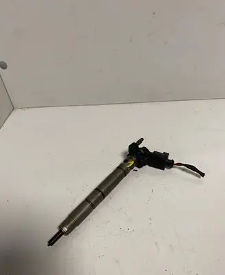 Volkswagen Scirocco Fuel injector 03L130277 0445116030