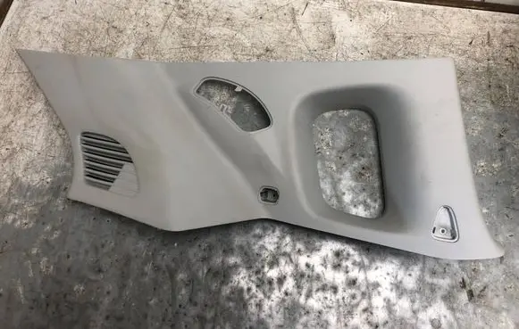 Jeep Compass (C) pillar trim 