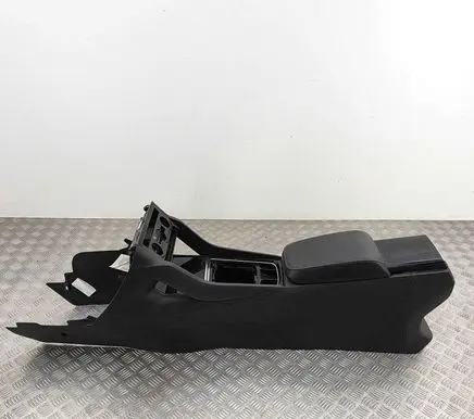 Skoda Karoq Center console 567863046 567863045