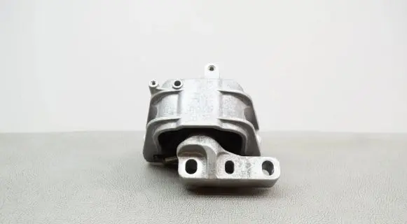 Volkswagen Jetta VI Engine mount bracket 1K0199262