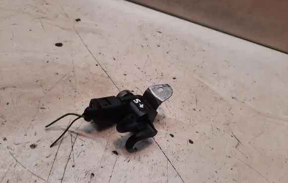 Volkswagen Golf Plus Turbo solenoid valve 1K0906283A 03388