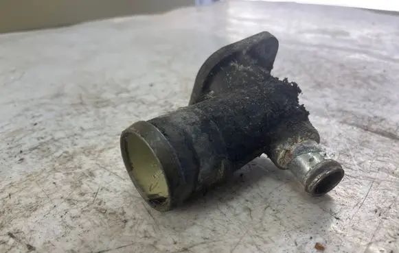 Chrysler 300 - 300C Engine coolant pipe/hose
