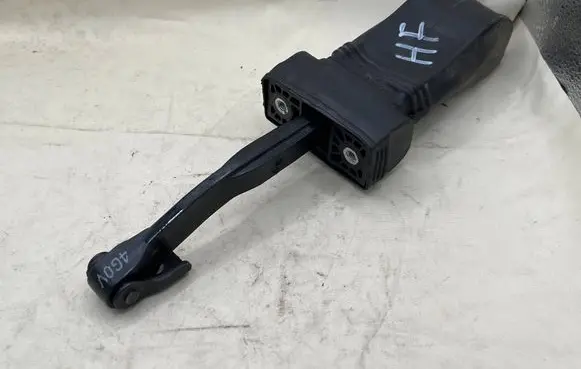 Audi A6 Allroad C7 Rear glass lock/latch C541 4G0837249C