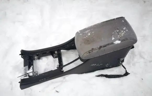 Peugeot 607 Armrest 9629447577