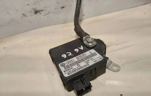 Audi A6 S6 C6 4F Power management control unit 4F0915181A 0199000013