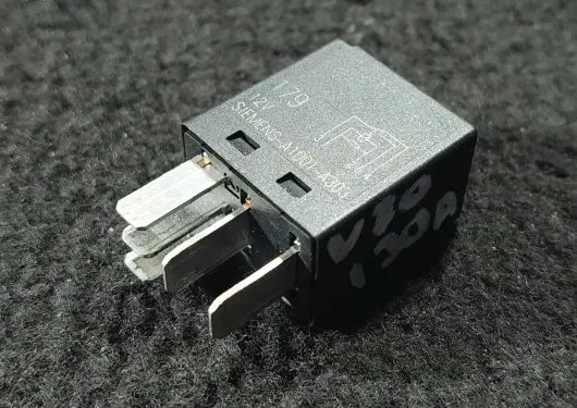 Volvo V70 Other relay A1001A303