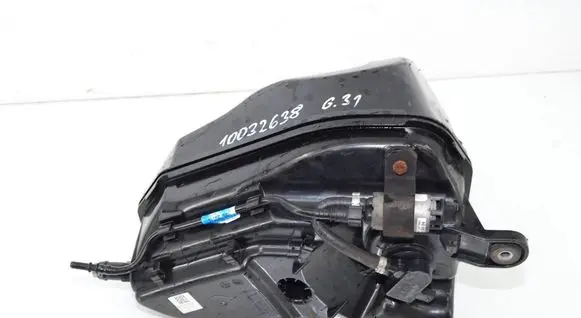 BMW 5 G30 G31 G38 AdBlue liquid reservoir 7381415 16197381415 7354384