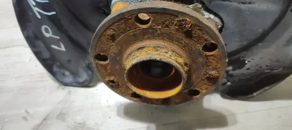 Audi TT TTS Mk2 Front wheel hub