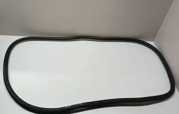 Citroen C5 Front door rubber seal 00009025Q4