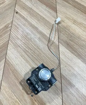 Mercedes-Benz C W204 Multifunctional control switch/knob A2048709558 03358110101 A2049020501