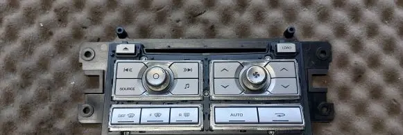 Jaguar XF Climate control unit 8X2318C858AE
