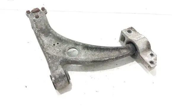 Volkswagen PASSAT B6 Front lower control arm/wishbone