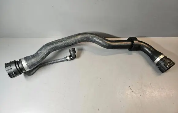 BMW X3 E83 Engine coolant pipe/hose 3401058 11533401058 3414420