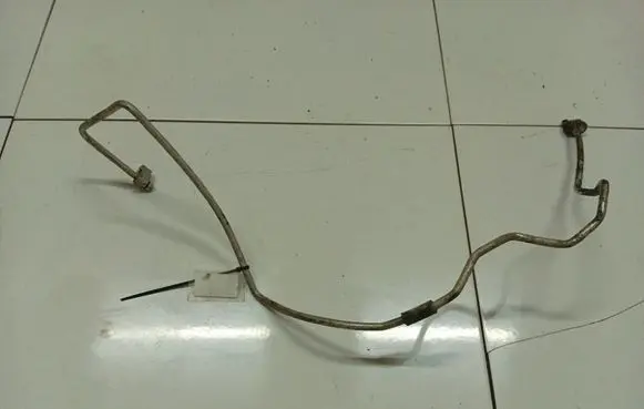 Subaru Legacy Air conditioning (A/C) pipe/hose