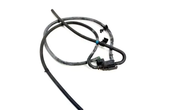 Volvo XC90 Vacuum valve 30670448