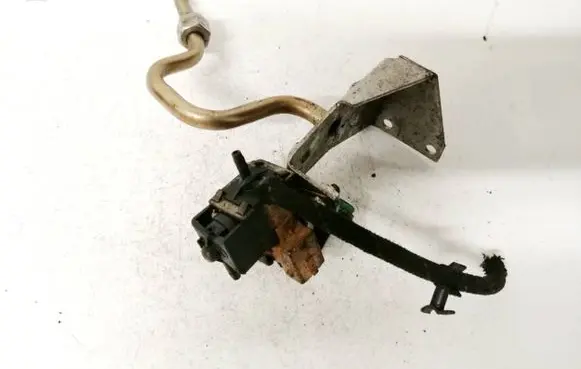 Volkswagen Golf IV Turbo solenoid valve 054906257
