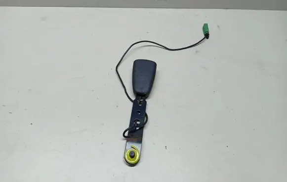 Volvo S80 Front seatbelt buckle