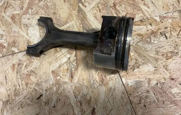 Porsche Cayenne (9PA) Connecting rod/conrod 