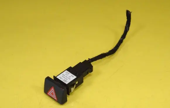 Audi A4 S4 B6 8E 8H Hazard light switch 8E0941509